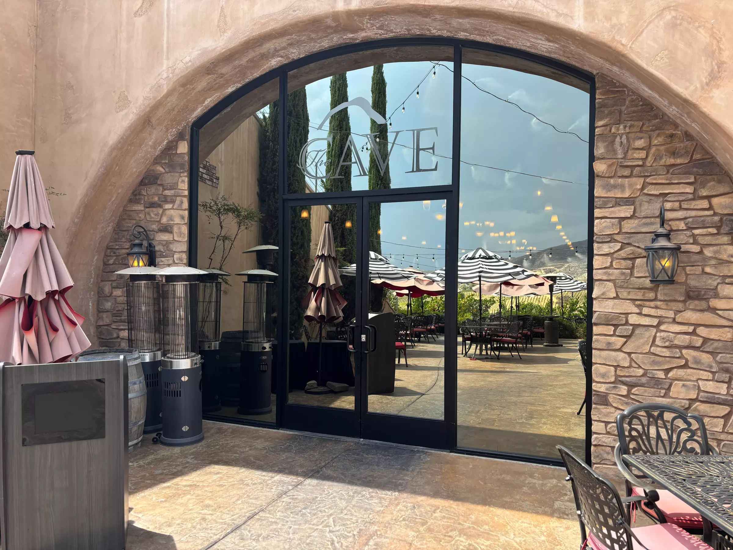 Oak Mountain Winery cover
